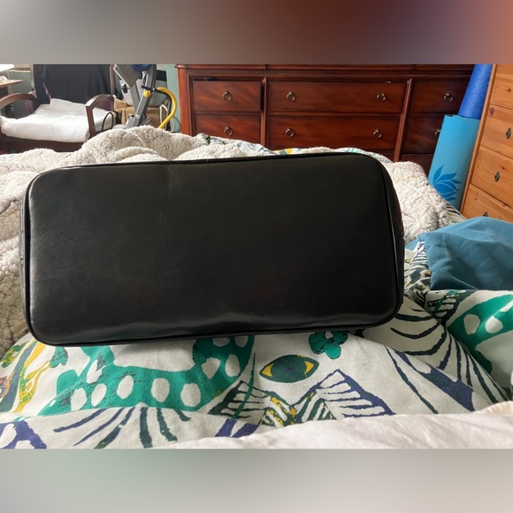 Chanel Medallion CC Bag EUC - Picture 5 of 8